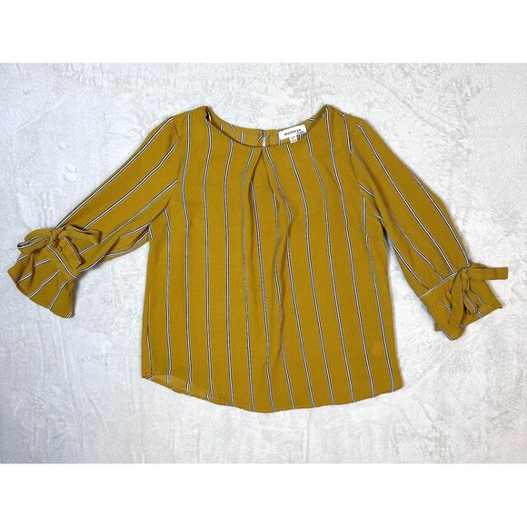 Monteau Los Angeles JUNIORS Mustard Yellow Stripe Flare Sleeves Top Size Medium - Picture 1 of 7